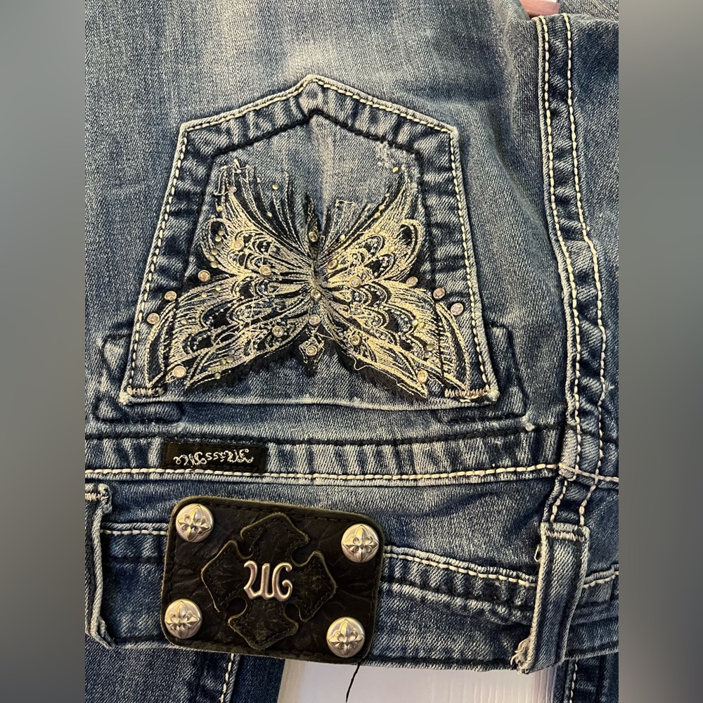 Great beautiful pair of miss me jeans